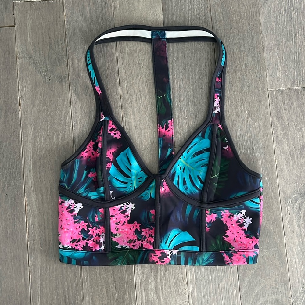 Cropped tropical corset type top
